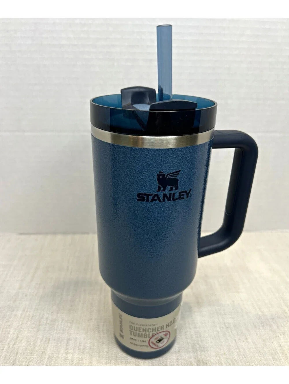 Stanley Quencher FlowState 40 oz Hammertone Blue Lake Insulated Tumbler